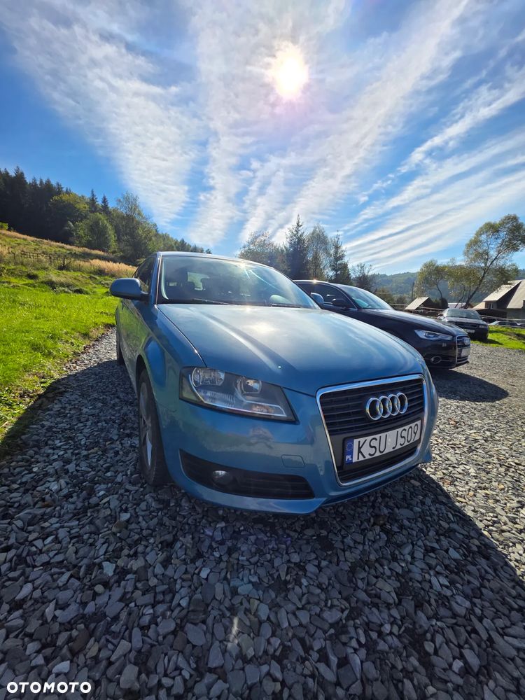 Audi A3 1.6 Attraction S tronic - 1