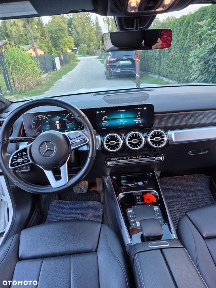 Mercedes-Benz GLB 250 8G-DCT - 14