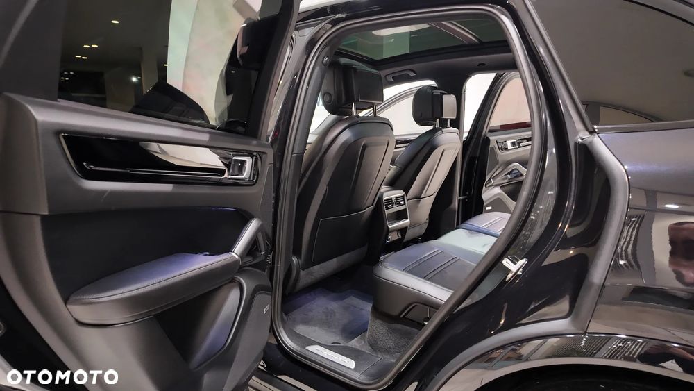 Porsche Cayenne S Platinum Edition - 29