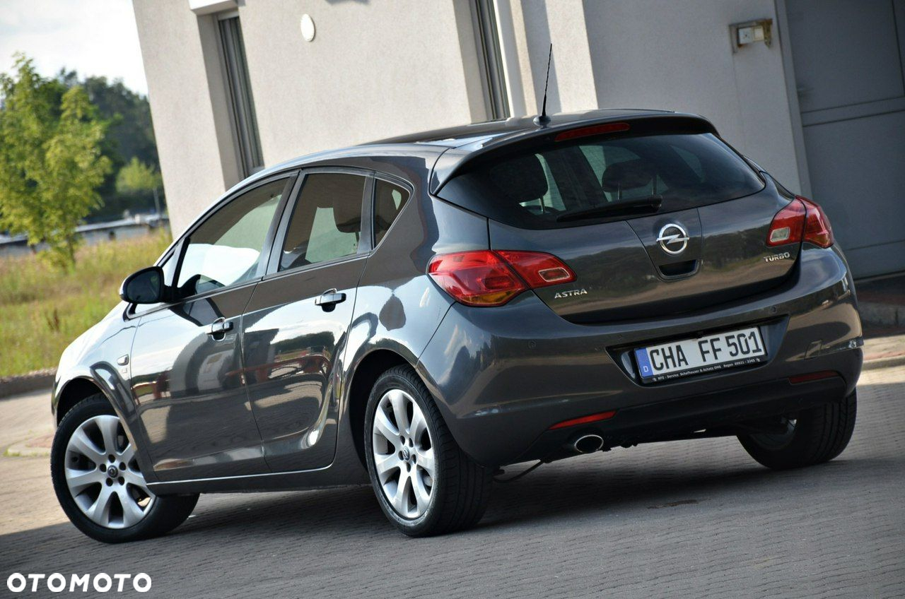 Opel Astra - 12