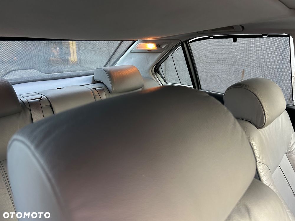 BMW Seria 7 728i - 17