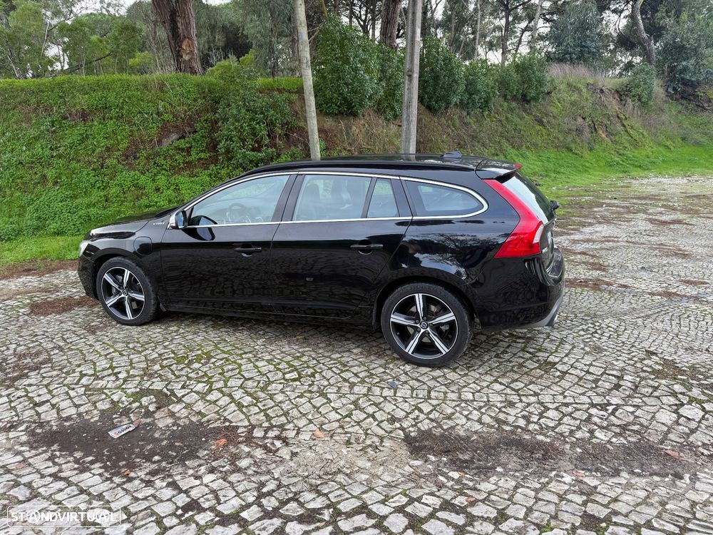 Volvo V60 2.4 D6 R-Design AWD Phev - 5