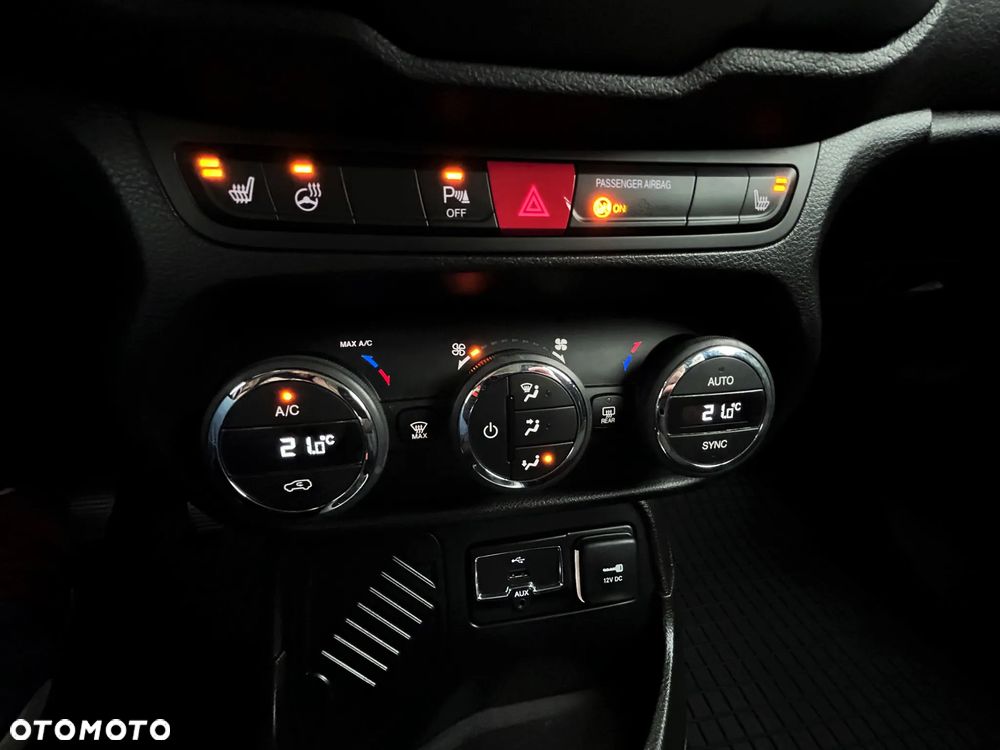 Jeep Renegade 1.4 MultiAir Longitude FWD S&S - 29