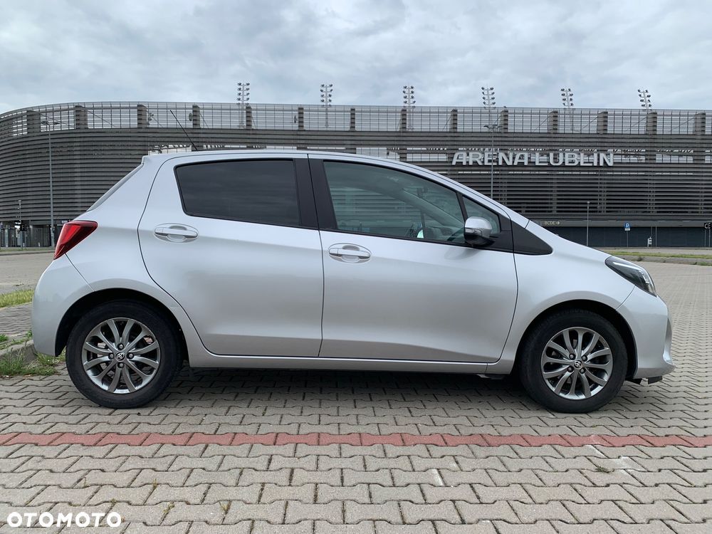 Toyota Yaris 1.33 Premium - 6