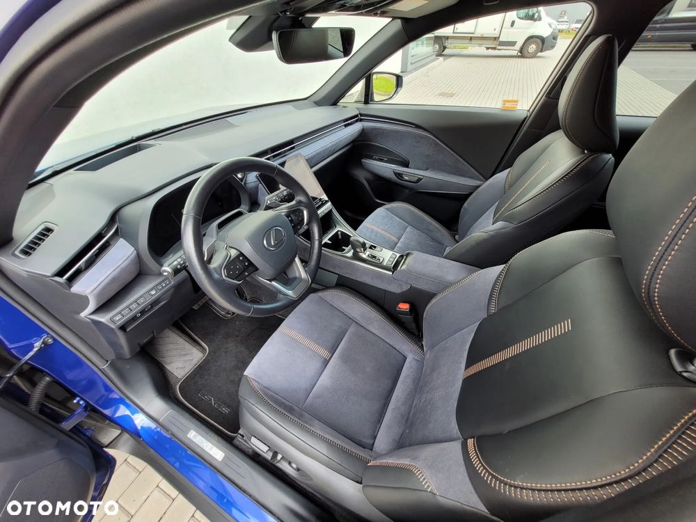 Lexus LBX 1.5 Hybrid Cool - 13