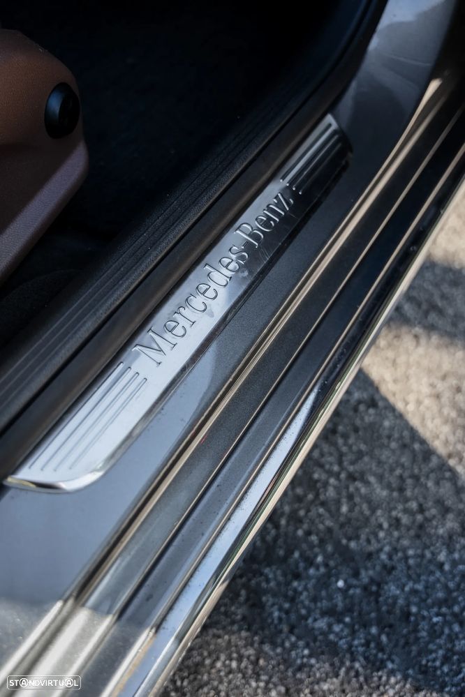 Mercedes-Benz E 220 d 9G-TRONIC Exclusive - 24