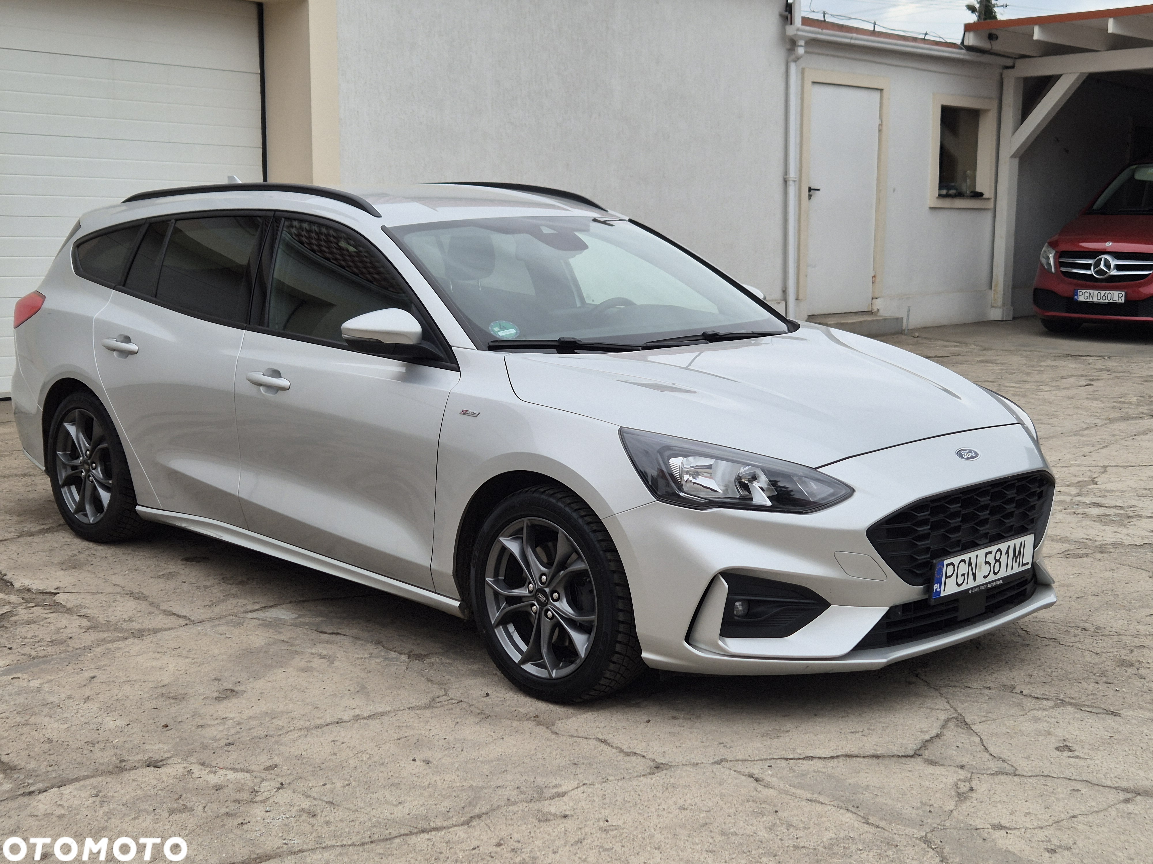 Ford Focus Turnier 1.5 TDCi DPF Start-Stopp-System ST-Line - 18