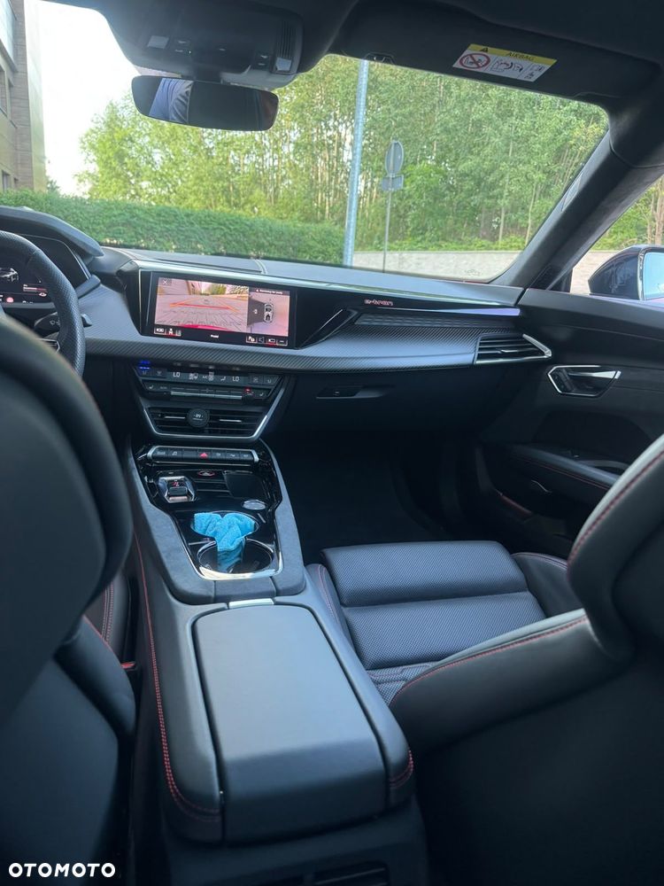 Audi RS e-tron GT - 15