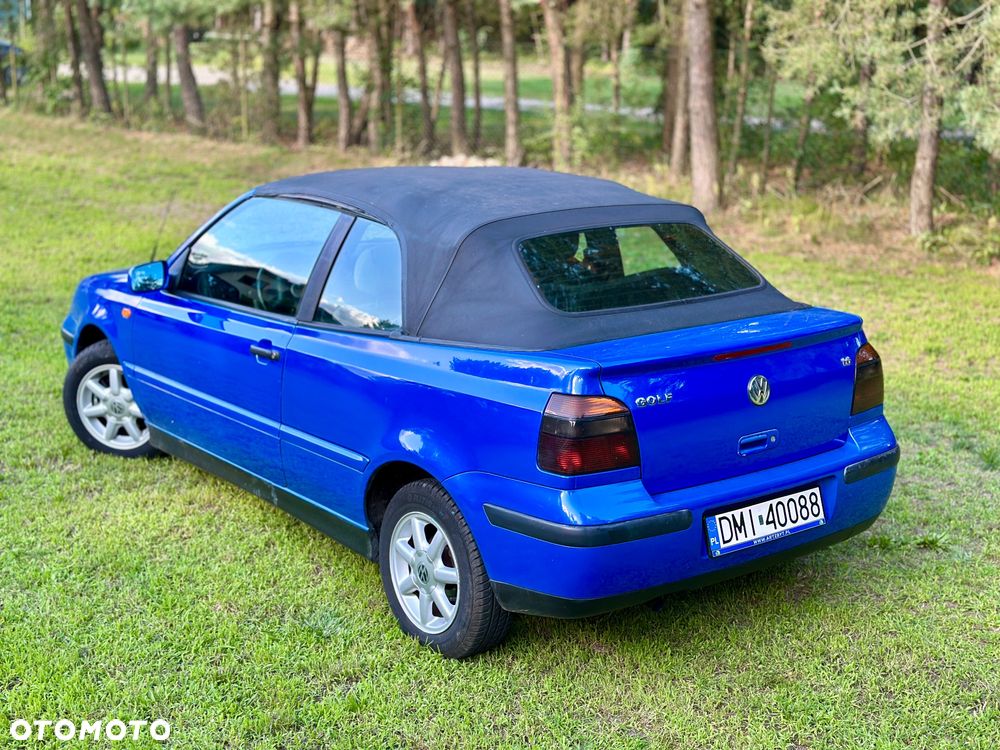 Volkswagen Golf 1.6 - 30