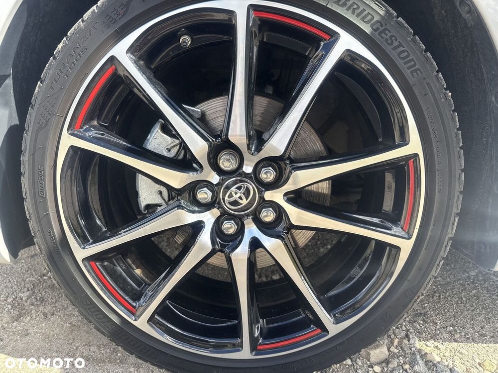 Toyota Yaris Hybrid 1.5 GR Sport - 19