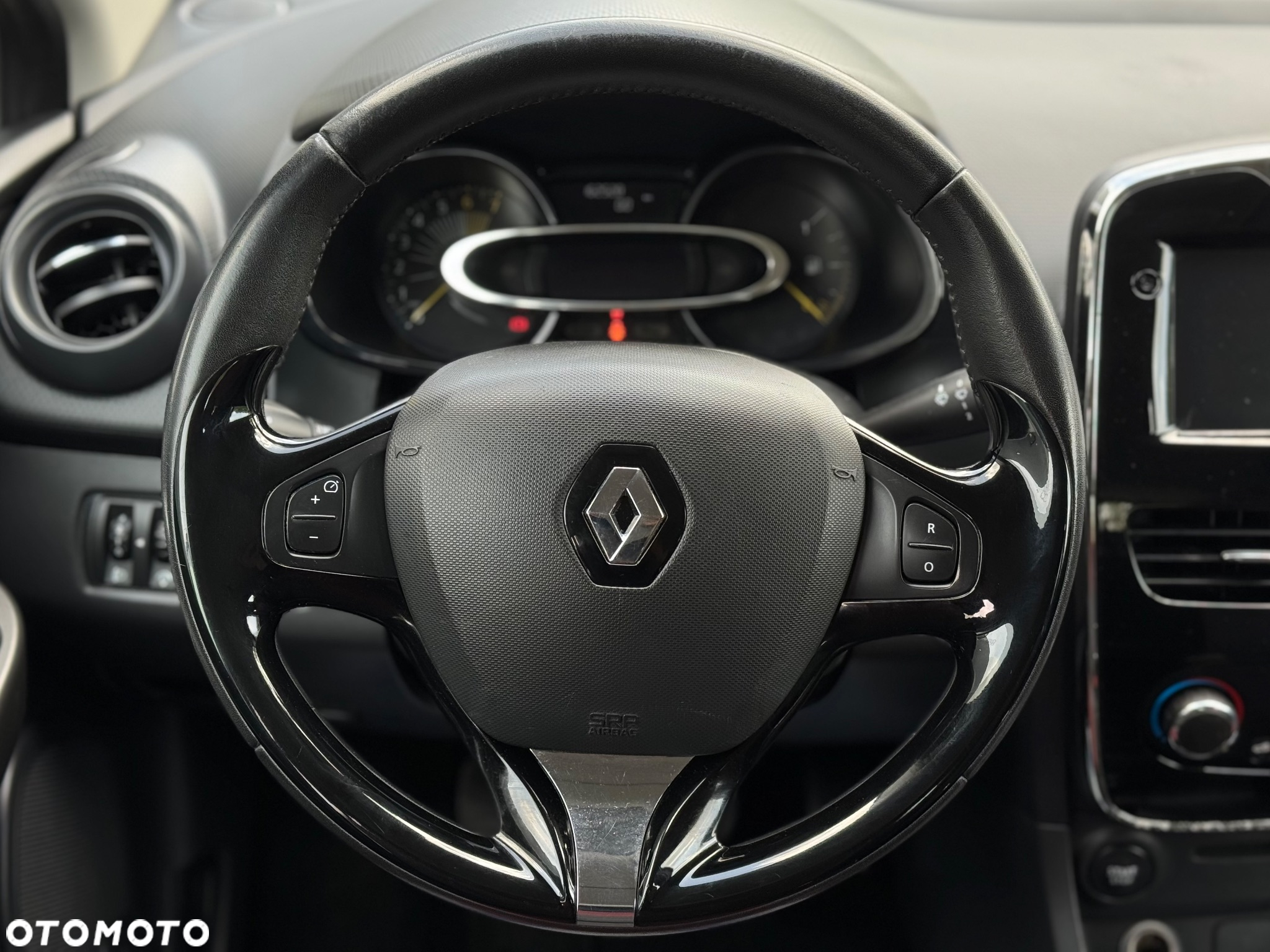 Renault Clio - 20