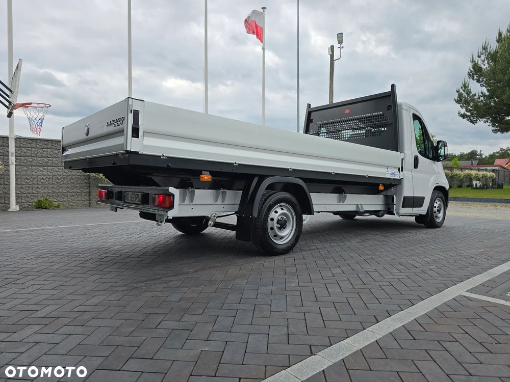 Fiat DUCATO MAXI 1435Kg Ładownoś 8-PALET 140KM SALON PL 50 Tyś Km SERWIS DO OSTANIEGO Km STAN JAK NOWY TEMPOMAT KLIMA RADION DOTYKOWE OPONY ZIMA LATO - 9