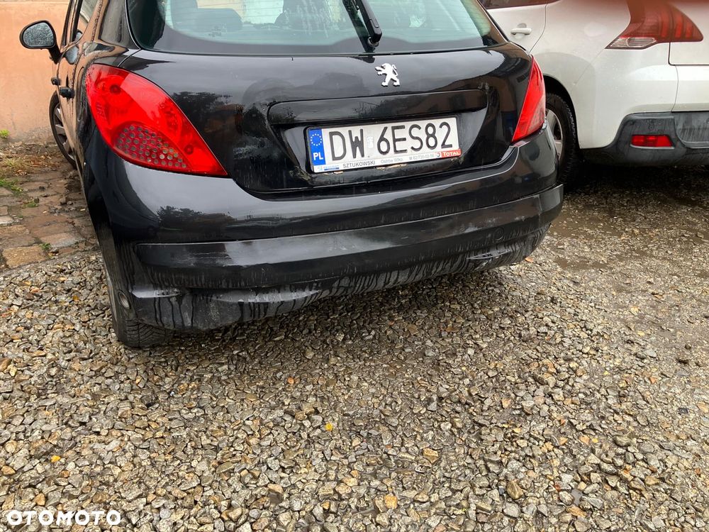 Peugeot 207 - 16