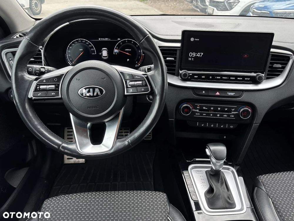 Kia Ceed 1.4 T-GDI L Business Line DCT - 11