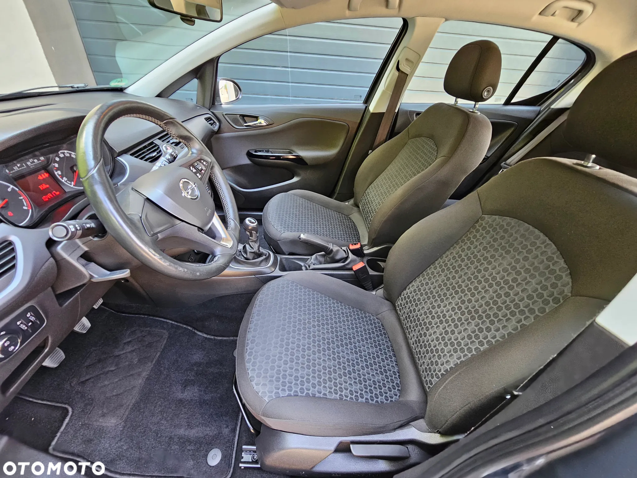 Opel Corsa 1.2 16V Essentia - 14
