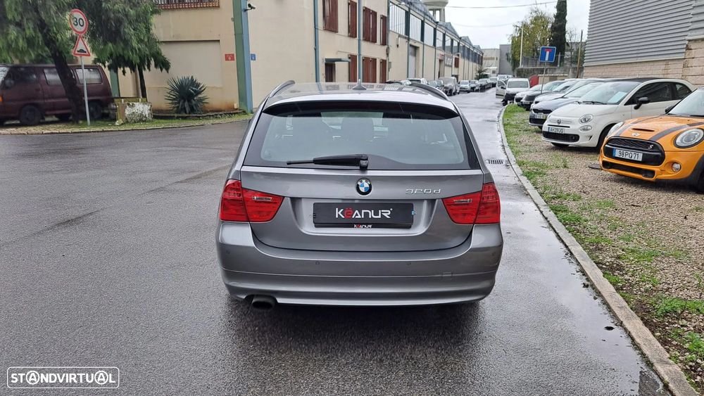 BMW 320 d Touring LifeStyle Auto - 20