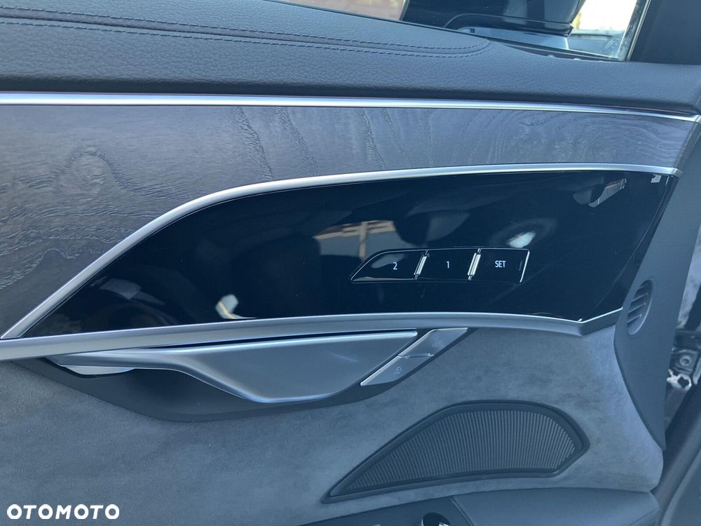 Audi A8 50 TDI mHEV Quattro Tiptr - 11