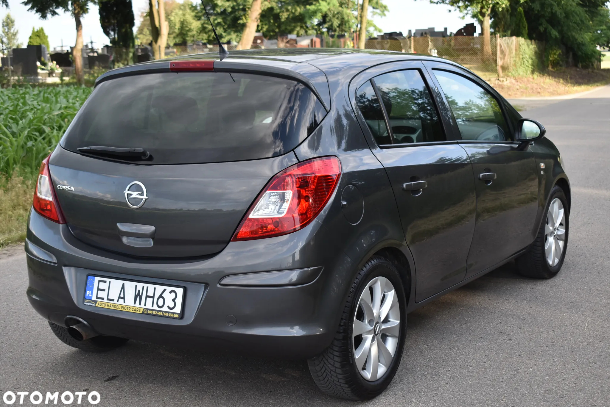 Opel Corsa 1.4 16V 150 Jahre - 12