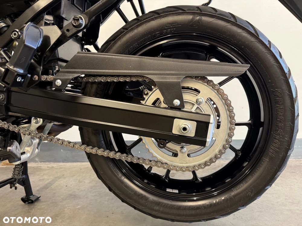 Suzuki V-STROM - 8