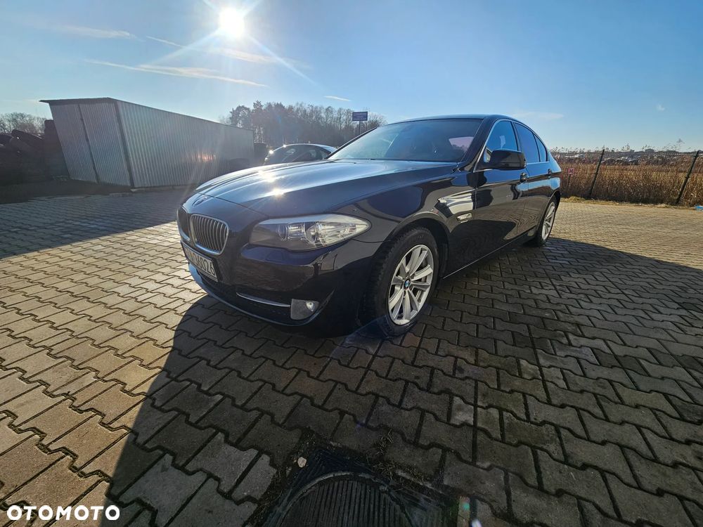 BMW Seria 5 520d Blue Performance - 3