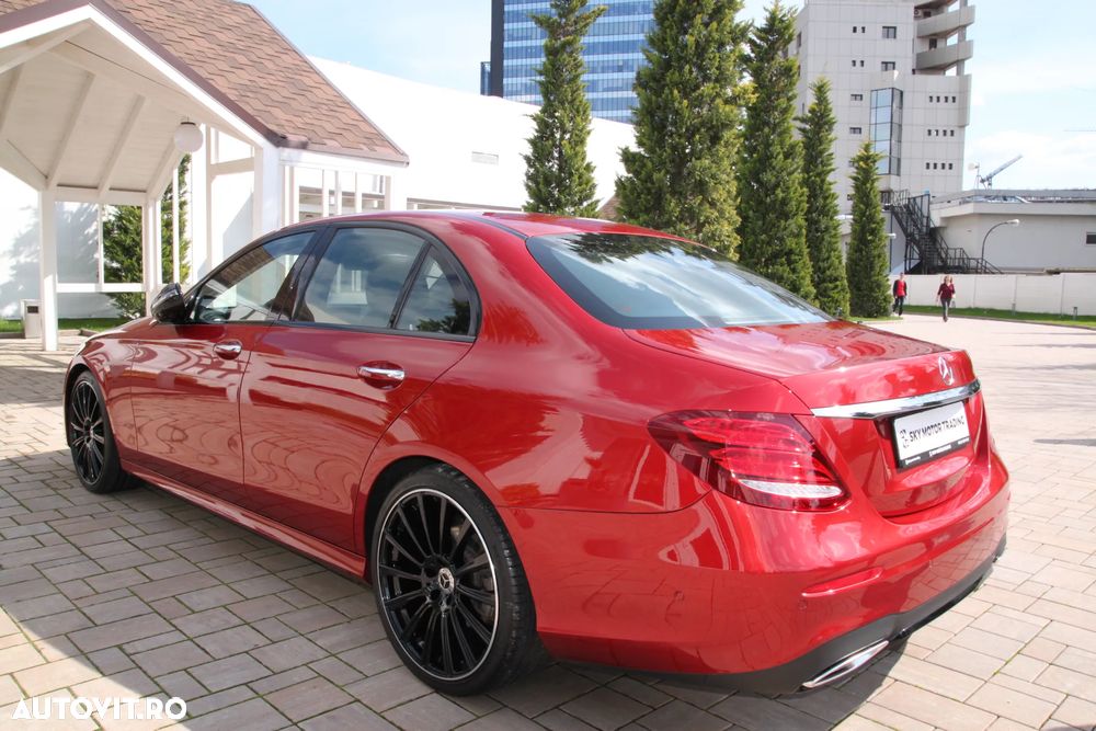 Mercedes-Benz E 200 4MATIC Aut. - 27