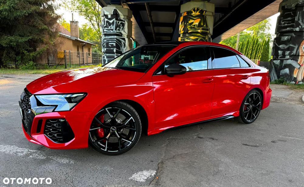 Audi RS3 Limousine - 4