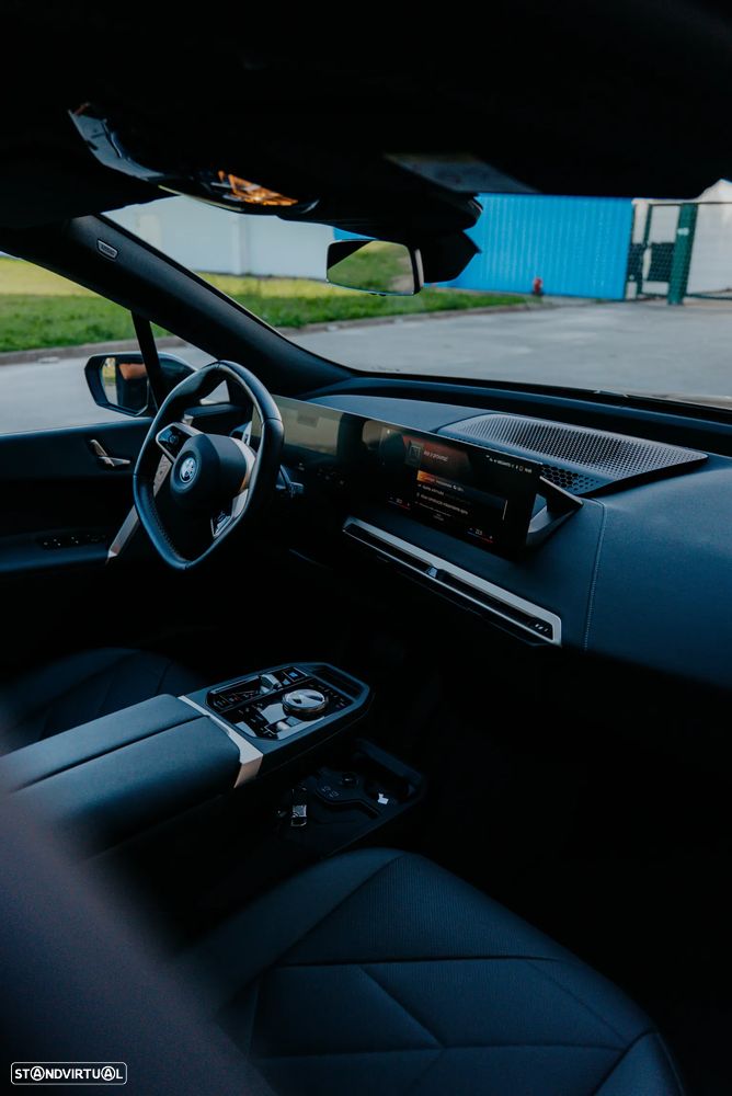 BMW iX xDrive40 - 38