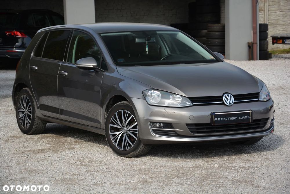 Volkswagen Golf - 3