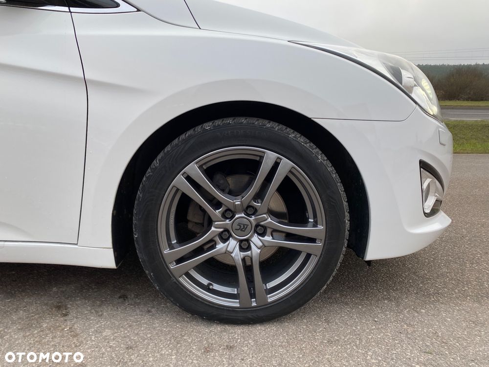 Hyundai i40 i40cw 1.6 Fifa World Cup Edition - 12