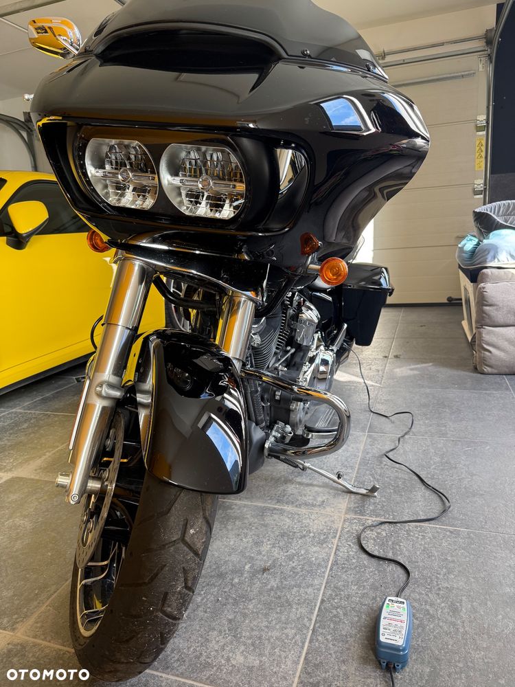 Harley-Davidson Touring Road Glide - 1