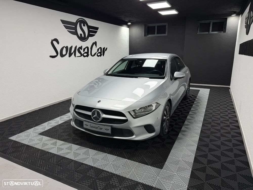 Mercedes-Benz A 180 Limousine d Business Solutions Frota Aut. - 3