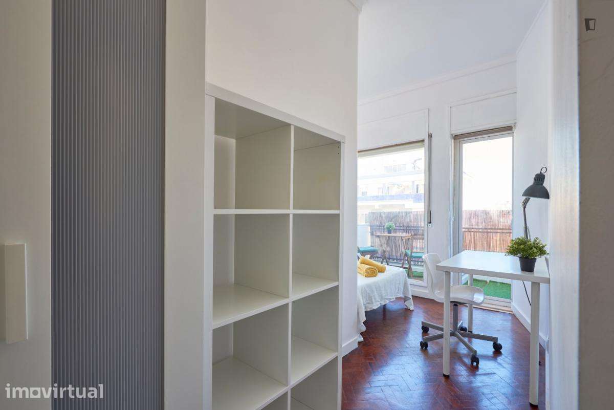 Quarto - localizado em Saldanha Lisbon - Grande imagem: 5/51