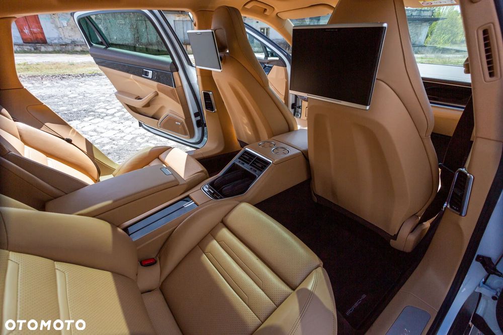 Porsche Panamera 4 Executive - 19
