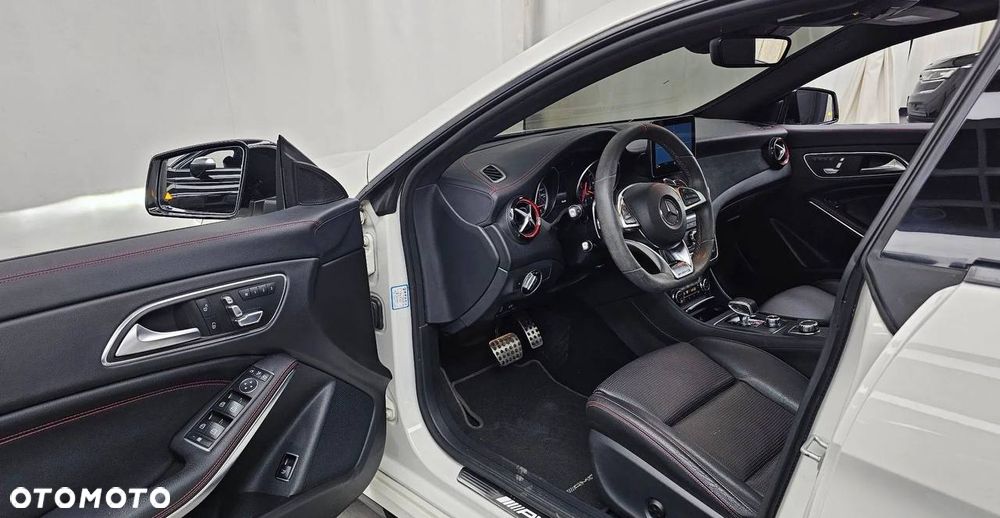 Mercedes-Benz CLA AMG 45 4Matic AMG Speedshift DCT 7G - 18
