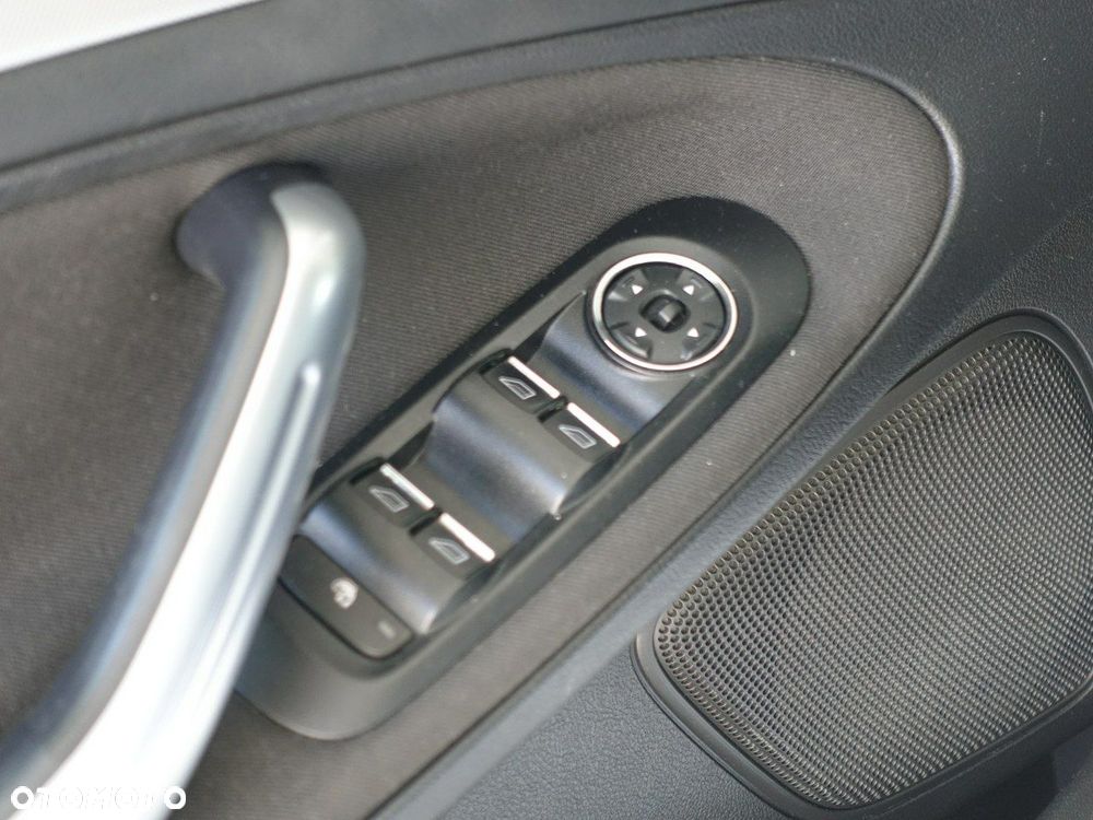 Ford S-Max - 14