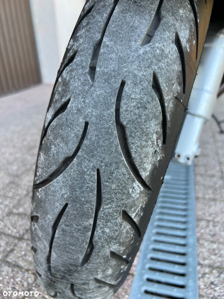 Yamaha FJR - 7