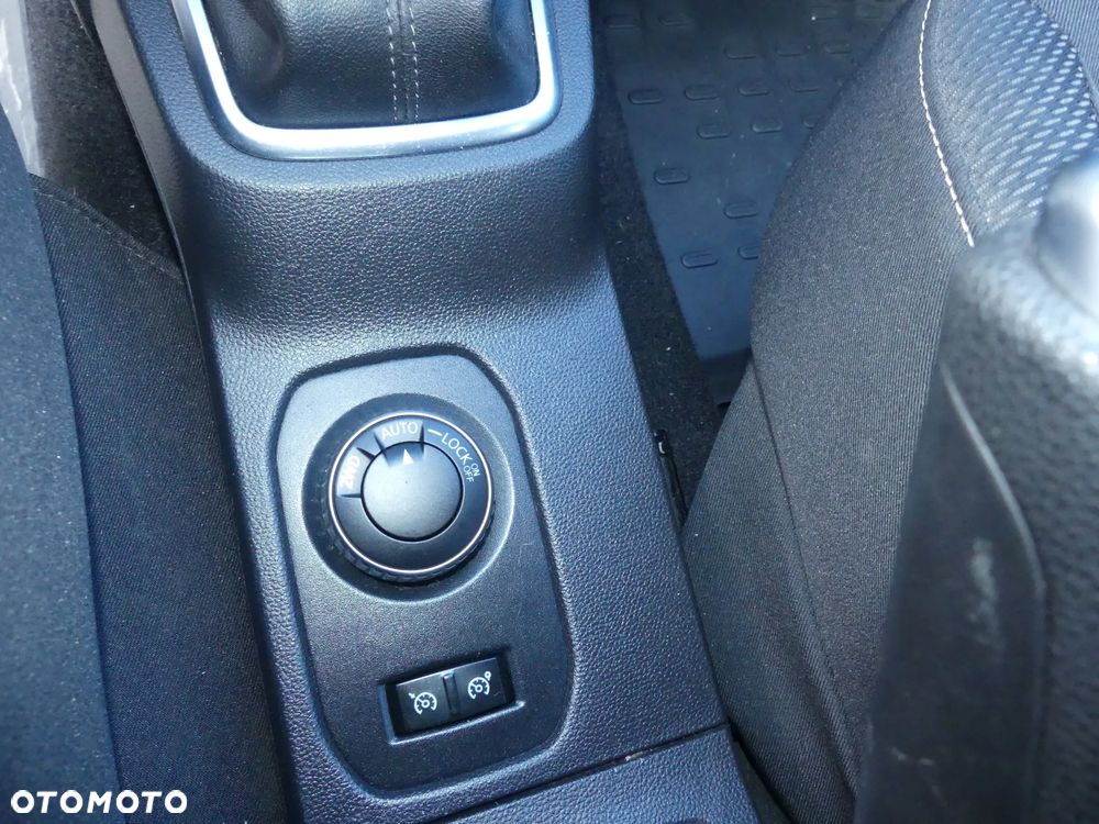 Dacia Duster 1.6 SCe Laureate S&S - 9