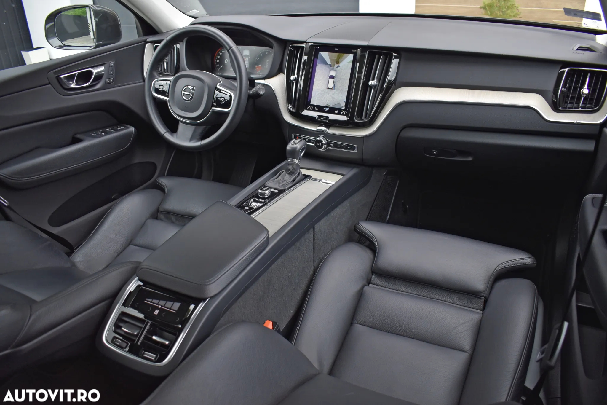 Volvo XC 60 T5 AWD Inscription - 8