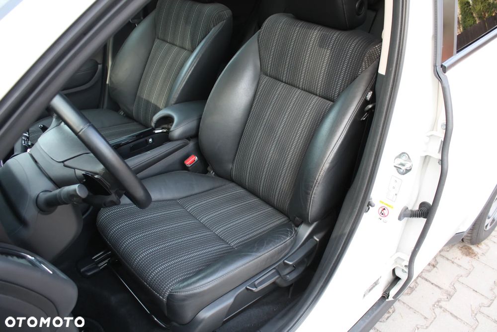 Honda HR-V 1.5 Executive (ADAS / Connect+) CVT - 25