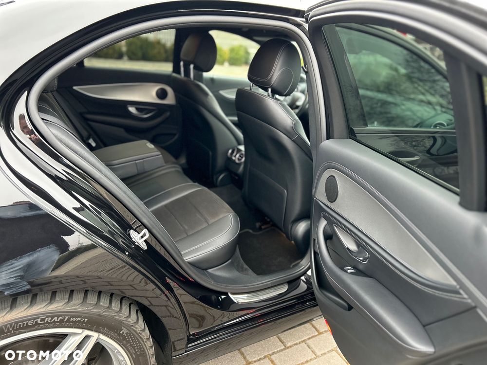 Mercedes-Benz Klasa E 220 d 9G-TRONIC AMG Line - 10