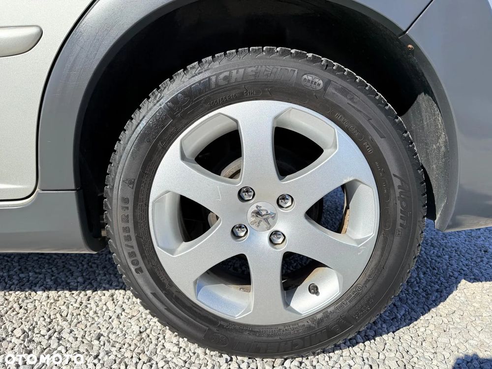 Peugeot 207 Outdoor 1.4 - 9