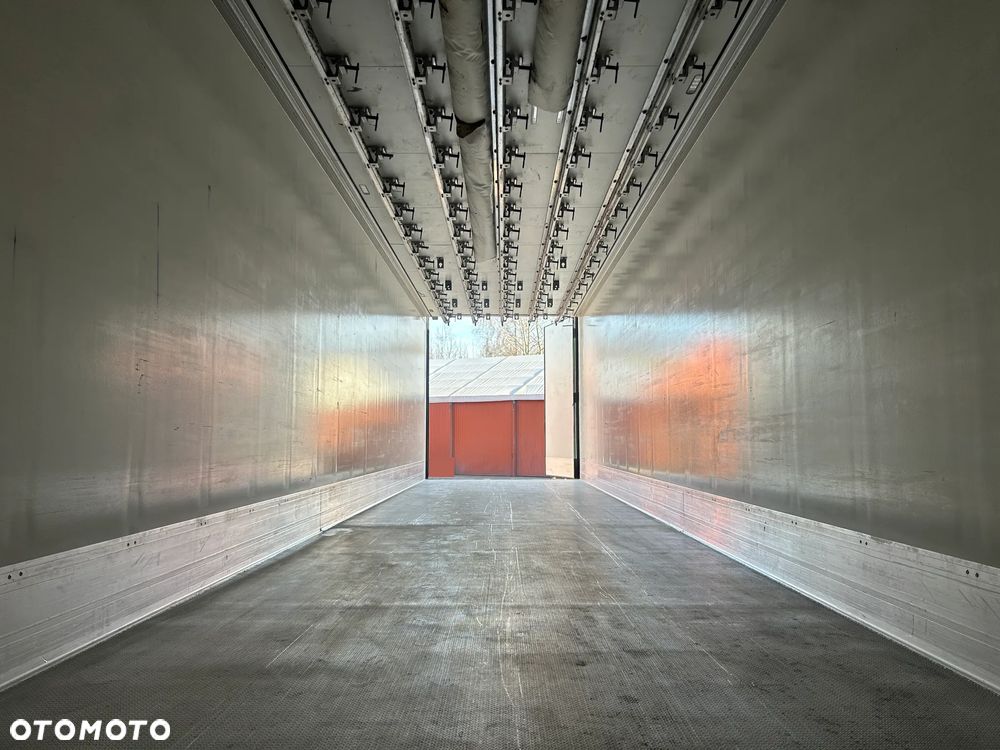 Schmitz Cargobull THERMO KING SLX300 HAKÓWKA / 7 CM GRUBA ŚCIANA / KOSZ PALETOWY / 4 ZAMKI / DIESEL + ELEKTRYK / 2012 ROK !! - 40