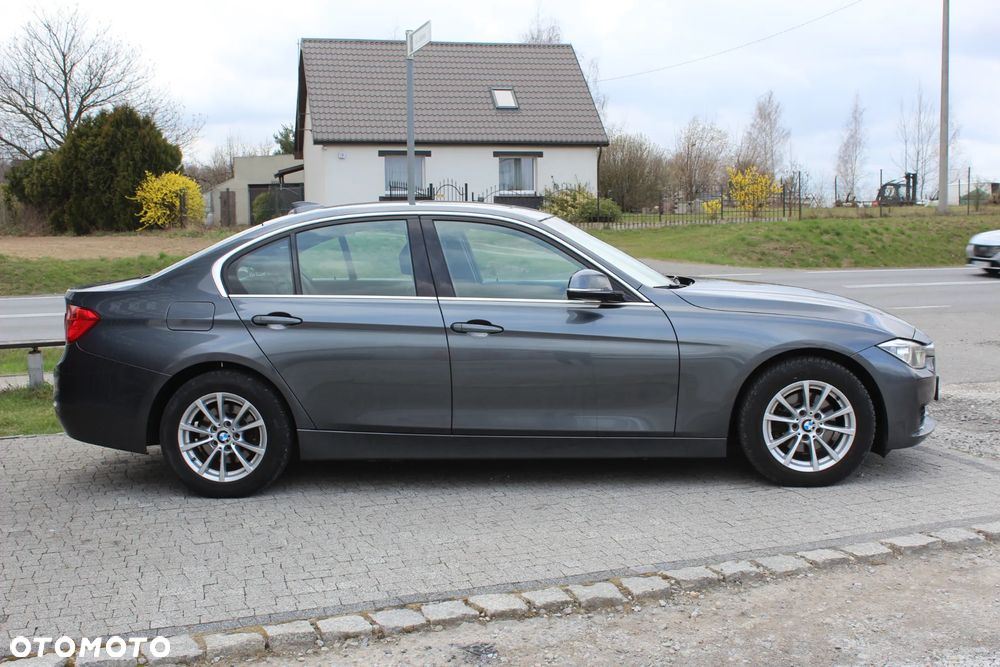 BMW Seria 3 320i Sport-Aut - 4