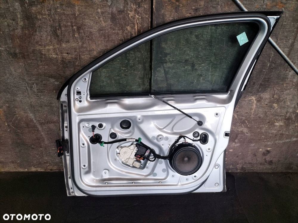 DRZWI KOMPLETNE PRAWY PRZÓD VOLKSWAGEN GOLF V LA7W - 12