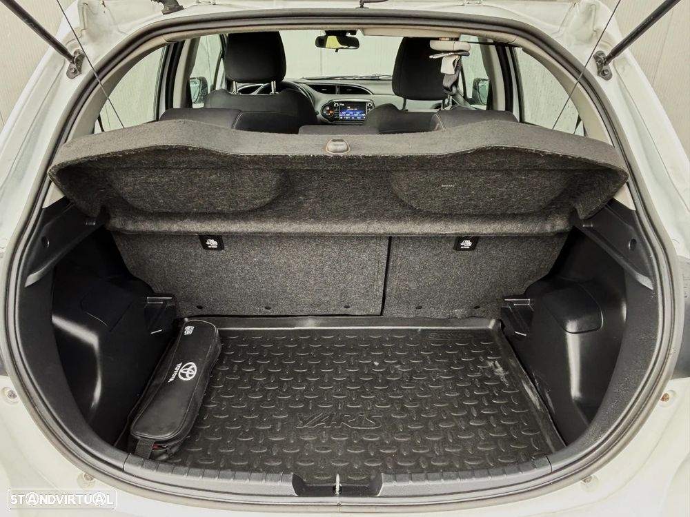 Toyota Yaris 1.0 VVT-i Comfort +PS Style +P.Techno - 32