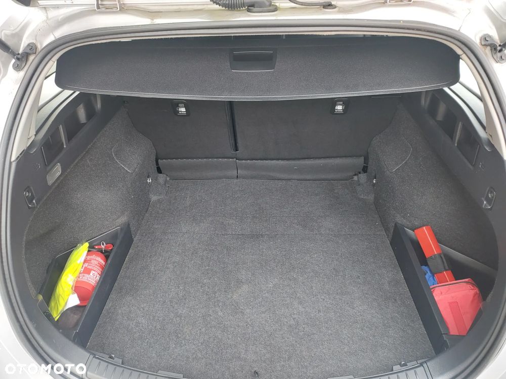 Toyota Auris 1.6 Comfort - 6