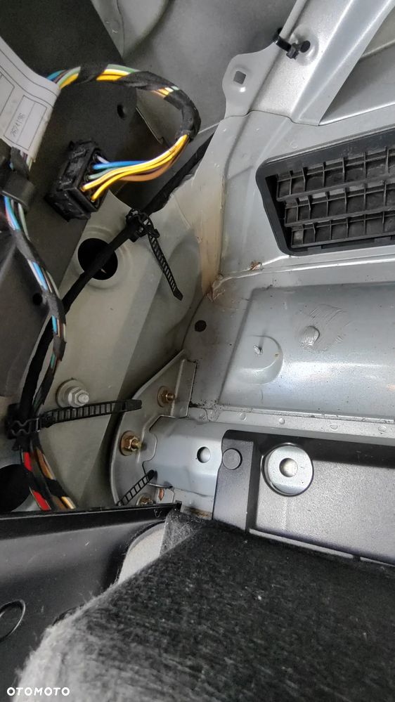 BMW Seria 5 520i - 38