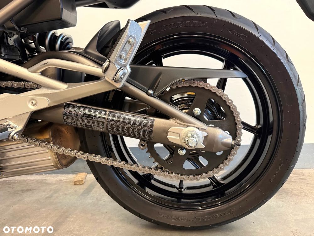 Kawasaki ER - 9
