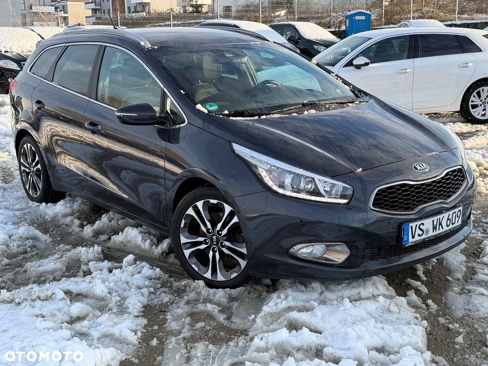 Kia Ceed 1.6 GDI DCT Platinum Edition - 12