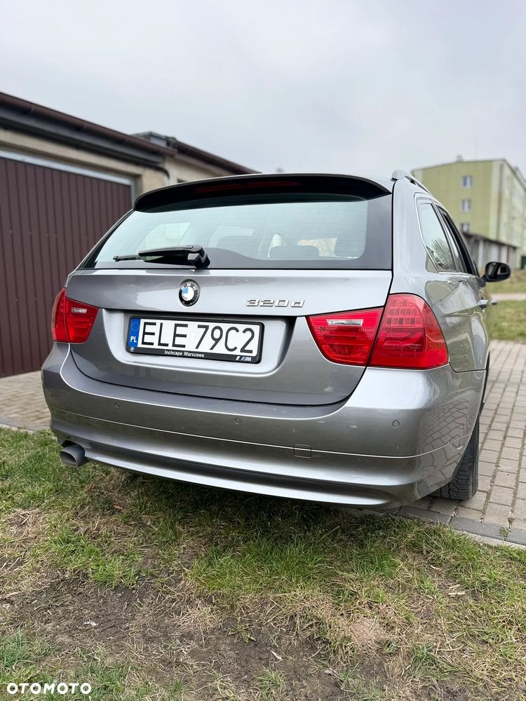 BMW Seria 3 320d - 5